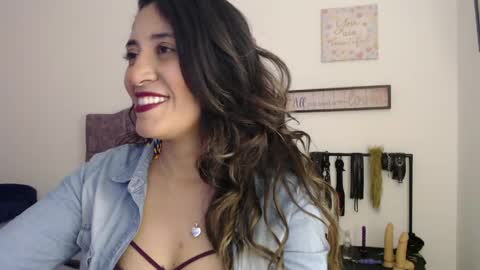 violeta_scott_ online show from June 4, 2:34 pm