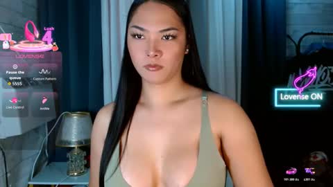 violet online show from February 5, 2:04 am