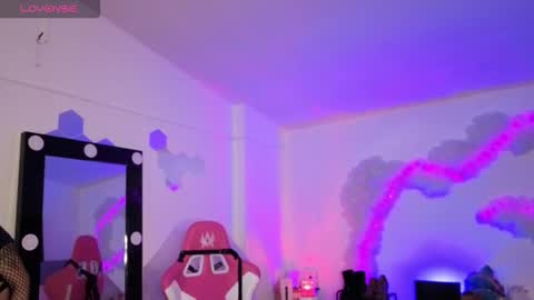   online show from December 2, 12:14 pm