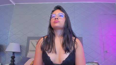 Violet Rousse online show from May 27, 7:55 pm