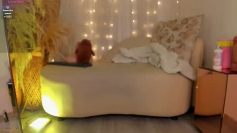 violett23_ online show from October 22, 4:04 am