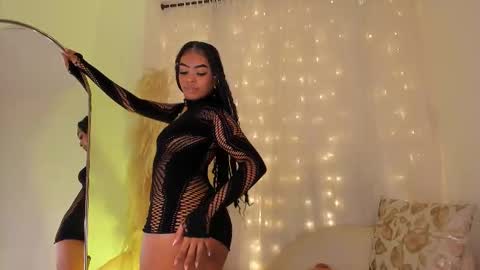 violett23_ online show from October 30, 4:02 am