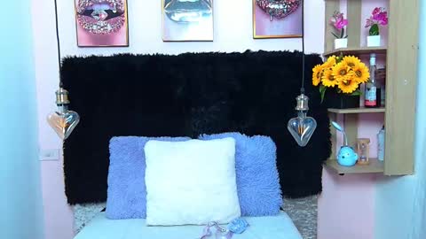 Violeta froz online show from September 13, 8:11 pm