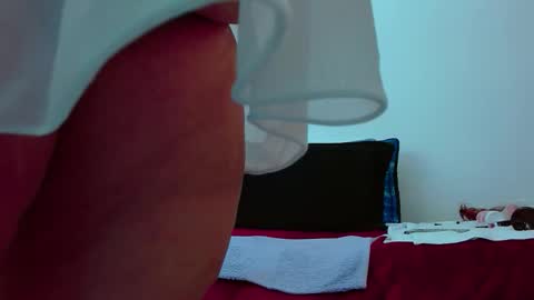 violett_scarlett25 online show from December 2, 5:59 am