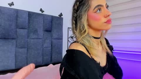 Violetta Ficher online show from February 26, 7:12 am