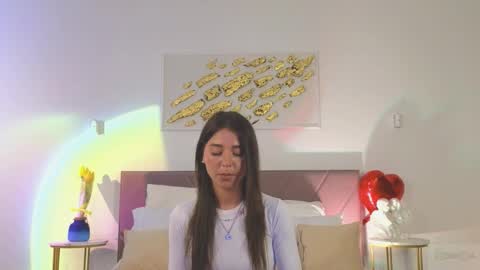 violetta_finch online show from March 14, 10:19 am