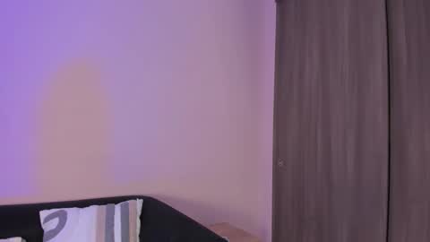 violetta independent model online show from March 19, 6:19 am