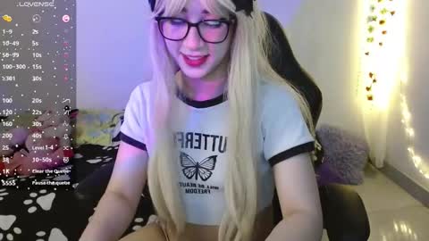 violettaswet online show from September 12, 1:40 am