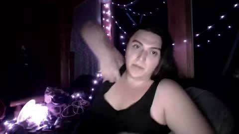 priscilla online show from August 4, 4:52 am