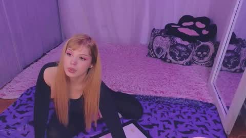 X  A-12 online show from December 22, 2:40 am