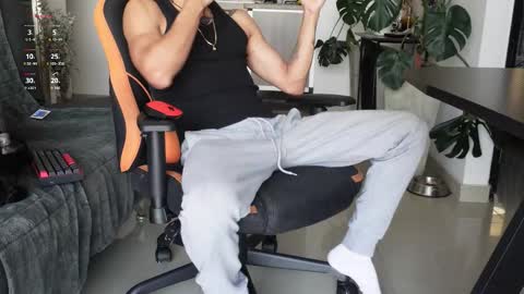 VITO BENZ online show from March 28, 1:23 pm