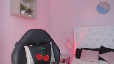 Vivi online show from October 15, 3:43 am