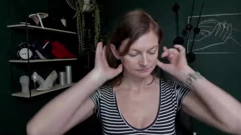 Vivian online show from September 11, 8:26 am