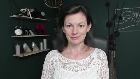 Vivian online show from September 25, 8:54 am