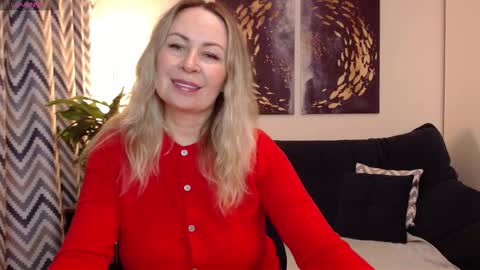 Vivian online show from September 14, 5:25 pm