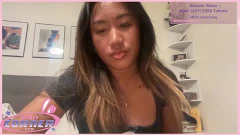 viviandela97 online show from July 4, 4:05 am