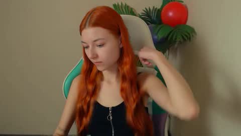 Vivien online show from February 27, 7:39 pm