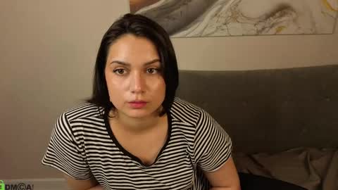 vivien_ross online show from May 11, 3:46 am