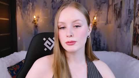 Vivien online show from November 25, 1:43 pm