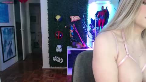 Vixen online show from June 18, 1:16 pm