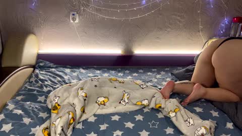 Snapshot of volshebnik_130 chatting on February 2, 2:56 pm Volshebnik1302 online show from February 2, 2:56 pm