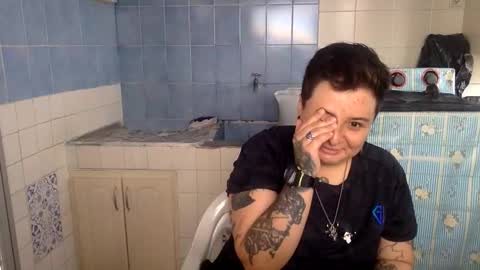 Danny and Ale online show from January 14, 5:54 pm