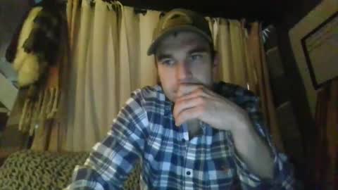Snapshot of waketomyd chatting on March 9, 6:28 am WakeToMyD online show from March 9, 6:28 am