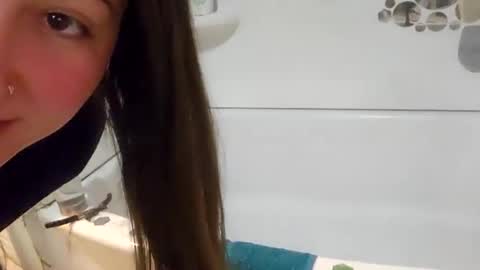 Walnut4u online show from January 13, 5:23 am