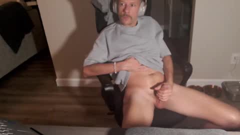 WalterWhite2585 online show from September 13, 5:54 am