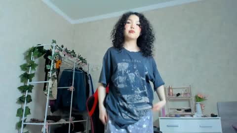 wastforu online show from December 2, 7:19 am