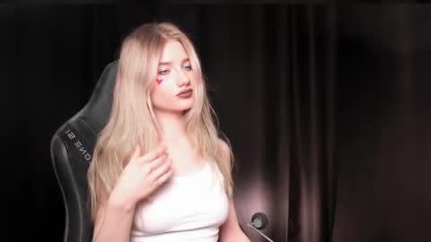 waterfallwoods online show from February 14, 4:41 pm