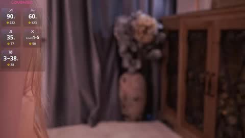 Lily online show from May 19, 4:03 pm