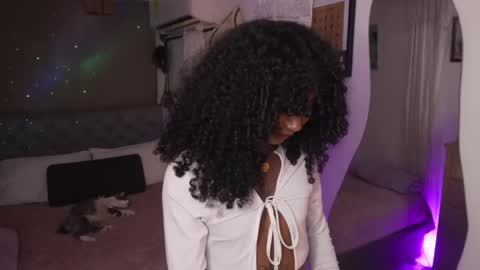 Wayuu Goddess  3 online show from May 22, 8:15 pm