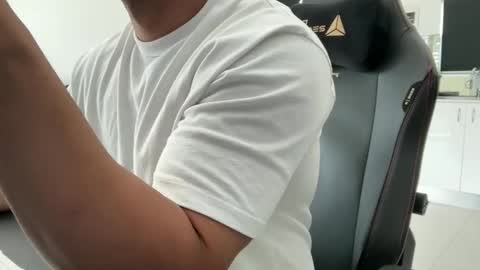 Weapon X online show from March 8, 10:47 pm