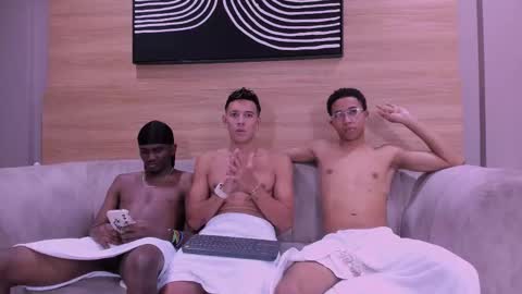 Jhonny Dick  his neighbors. online show from February 5, 8:23 pm