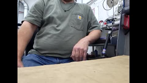 Snapshot of welderod chatting on December 18, 4:09 am welderod online show from December 18, 4:09 am