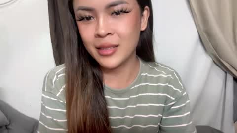 Hi Im LOVIE Please dont forget to follow and thumbs up me online show from May 23, 2:02 pm