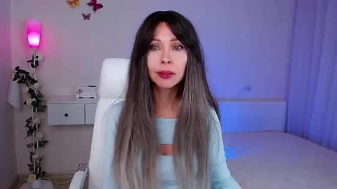 Wendi Foster online show from September 29, 7:13 pm