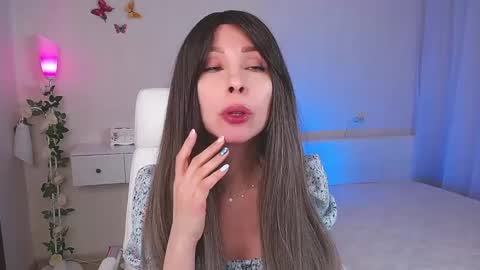 Wendi Foster online show from February 11, 7:16 pm