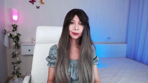 Wendi Foster online show from December 9, 10:20 pm