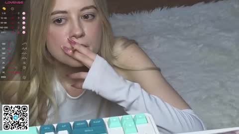 Wendy online show from March 1, 9:04 pm