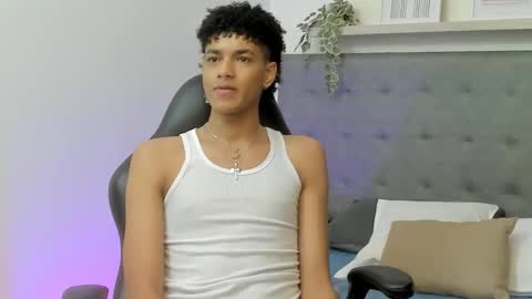 WES online show from February 10, 4:32 pm