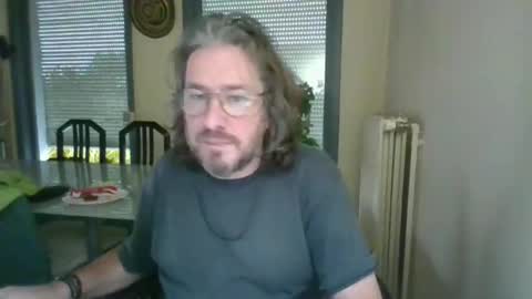 wesh wesh online show from December 1, 1:53 pm