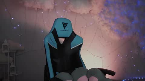 little girl who is always rightLisa online show from March 10, 1:45 am