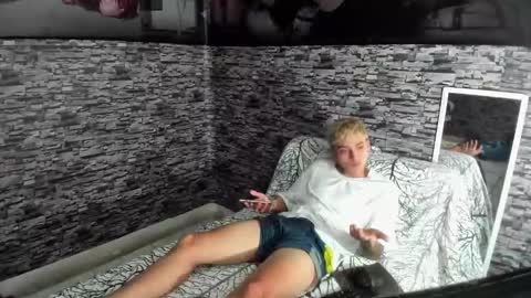 Wesley Boy online show from September 16, 11:19 pm