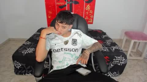 Wesley Boy online show from March 25, 7:31 pm