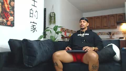 Wesley Rogger online show from March 24, 1:44 am