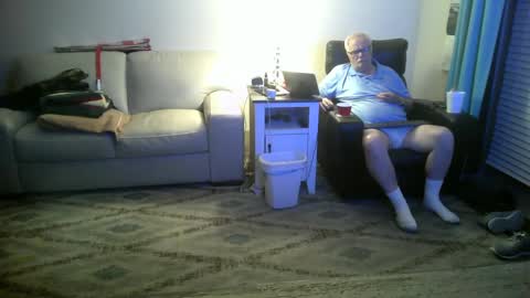 Snapshot of westtexas50 chatting on October 2, 5:28 am westtexas50 online show from October 2, 5:28 am
