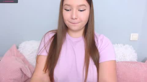 molly online show from February 11, 8:31 pm