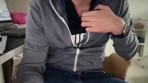 wet_adidasboy online show from December 2, 11:52 am